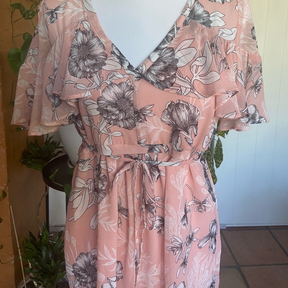 A Pea in the Pod Pink Peach Ruffle Maternity Top - Picture 5 of 7